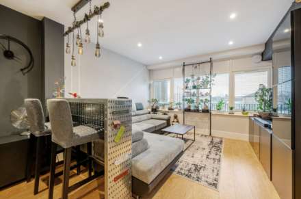 Shenley Road, Borehamwood, Image 4