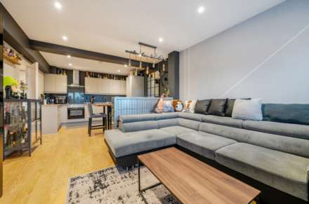 Shenley Road, Borehamwood, Image 6