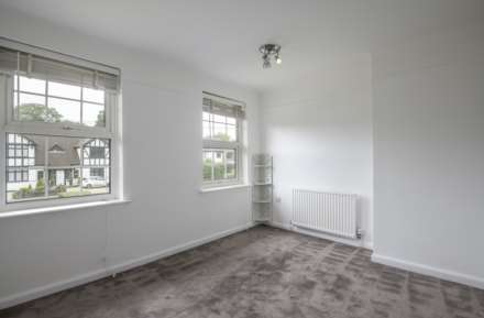 Deacons Hill Road, Elstree, Image 9