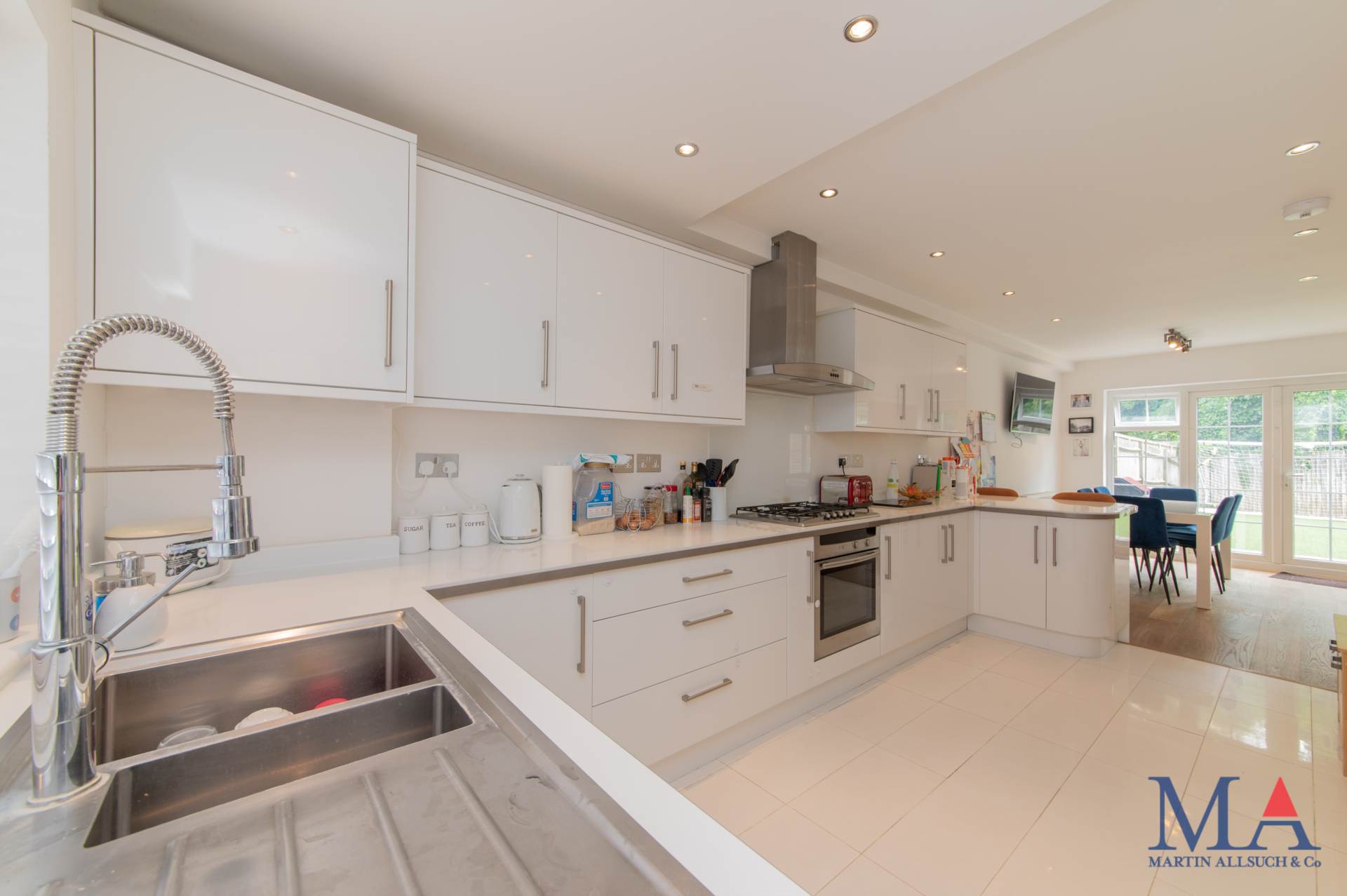 Cavendish Crescent, Elstree, Image 34
