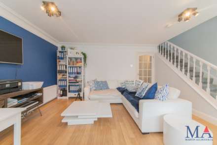Cavendish Crescent, Elstree, Image 13