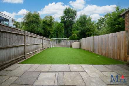 Cavendish Crescent, Elstree, Image 23