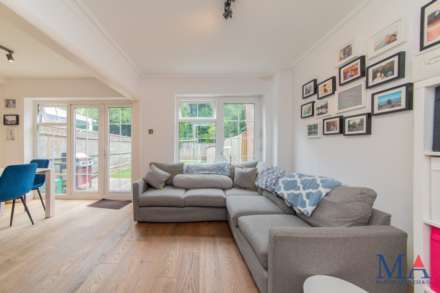 Cavendish Crescent, Elstree, Image 26