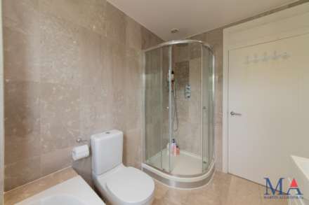 Cavendish Crescent, Elstree, Image 54