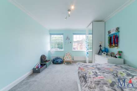 Cavendish Crescent, Elstree, Image 57