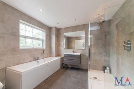 Cavendish Crescent, Elstree, Image 9