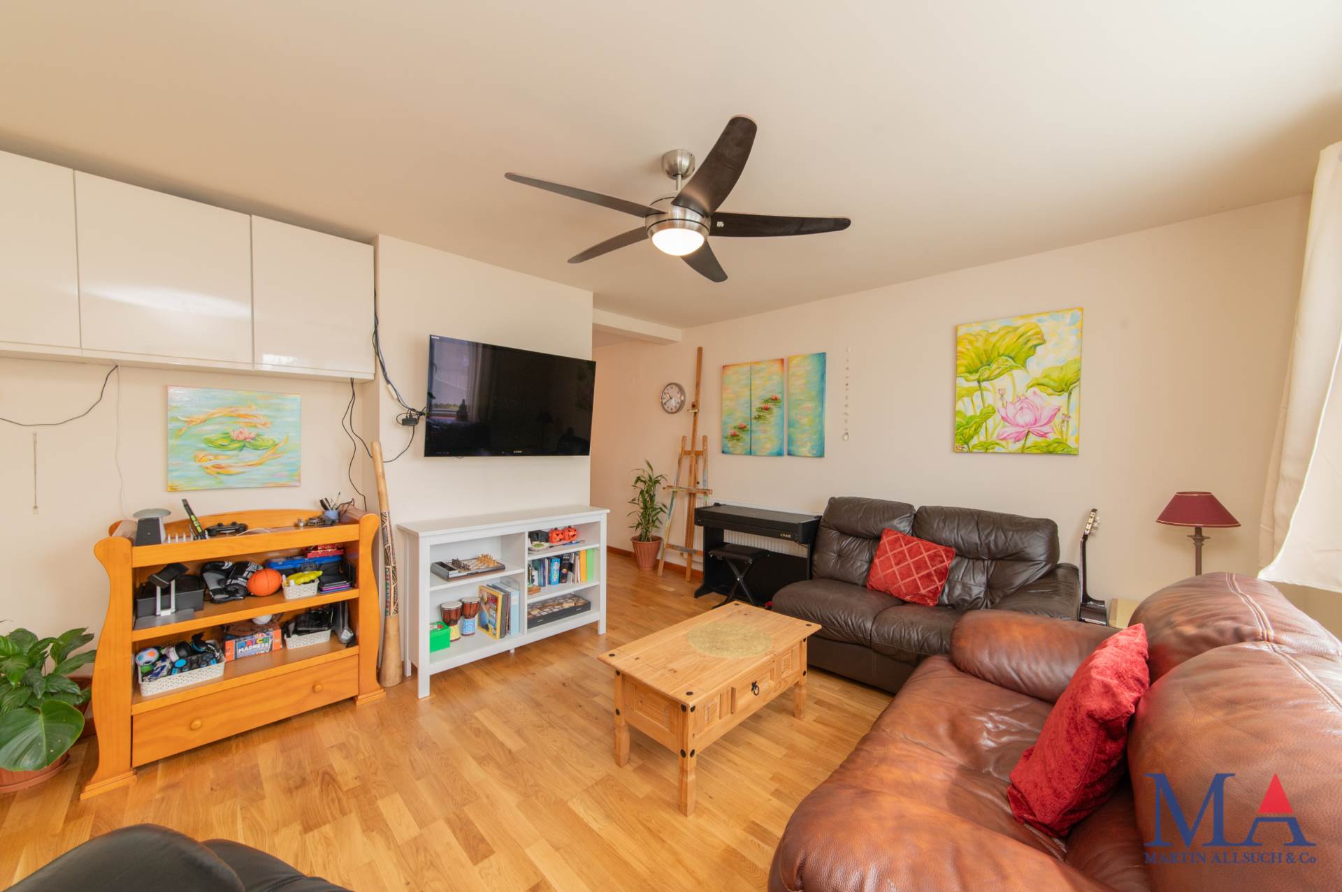 Hartforde Road, Borehamwood, Image 3