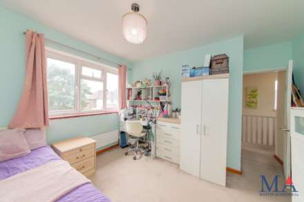 Hartforde Road, Borehamwood, Image 15
