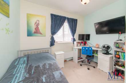 Hartforde Road, Borehamwood, Image 16