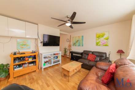 Hartforde Road, Borehamwood, Image 3
