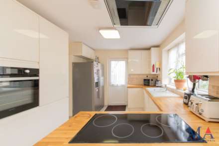 Hartforde Road, Borehamwood, Image 8