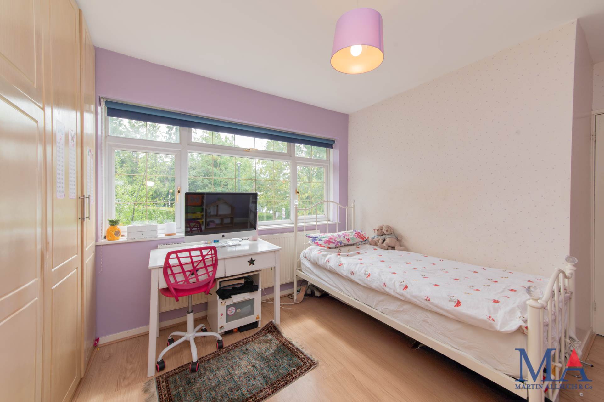 Hillside Avenue, Borehamwood, Image 12