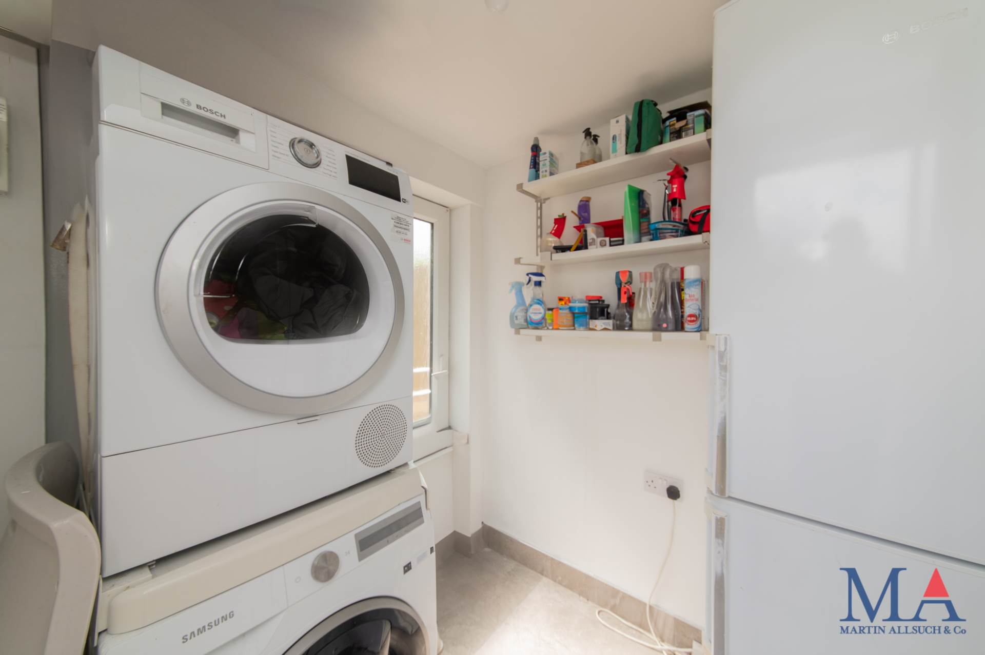 Hillside Avenue, Borehamwood, Image 17