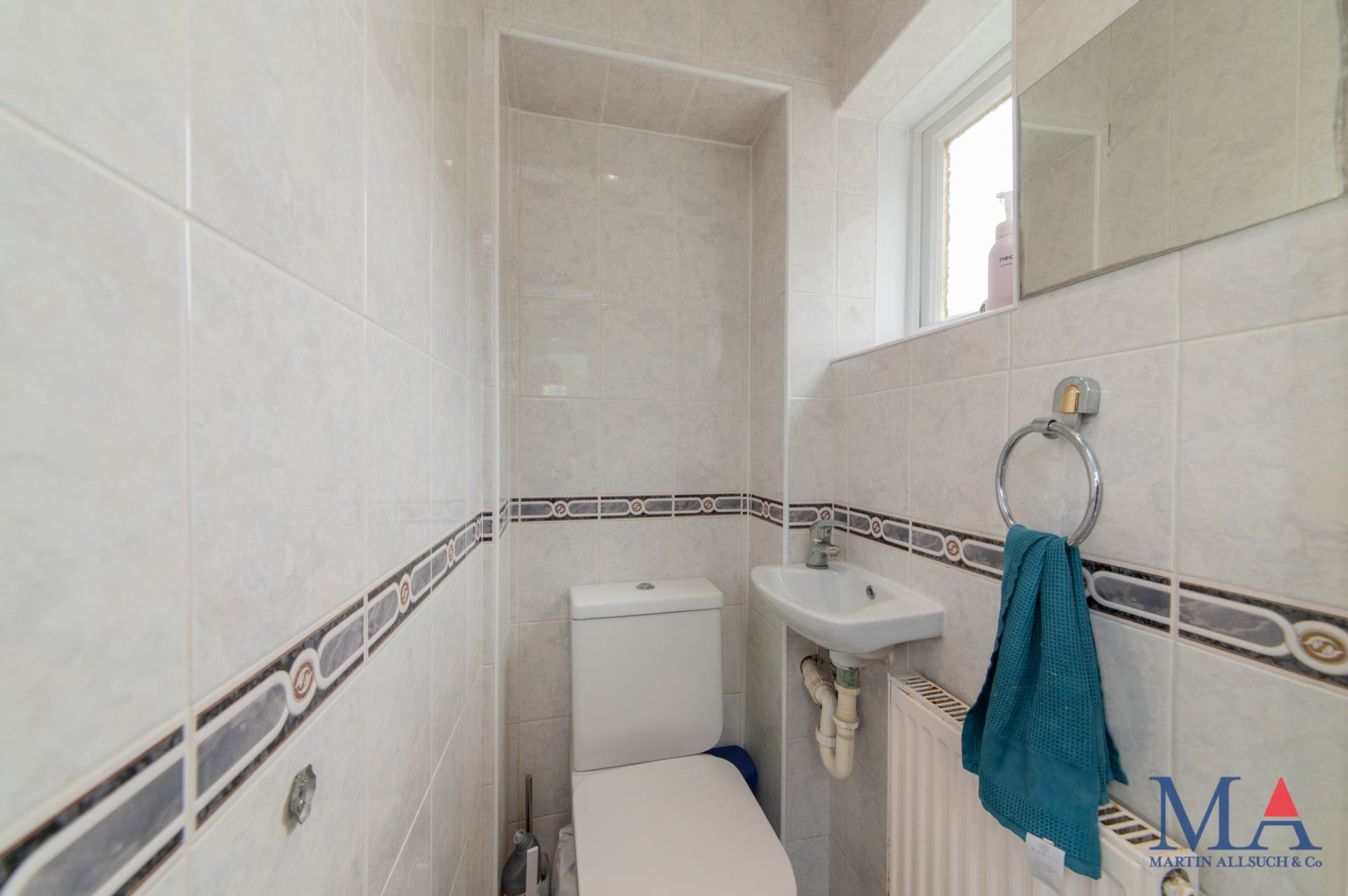 Hillside Avenue, Borehamwood, Image 18