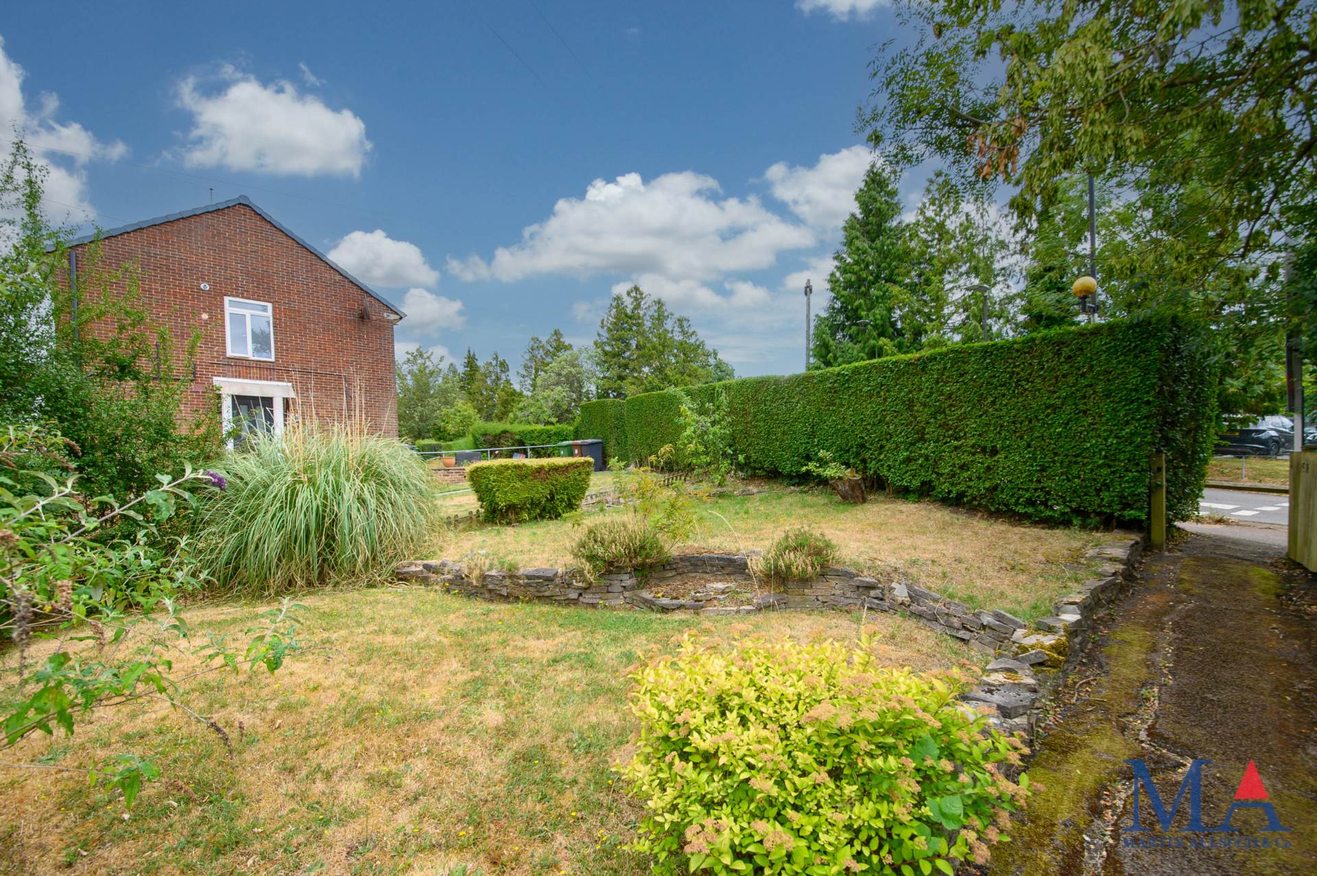 Hillside Avenue, Borehamwood, Image 21