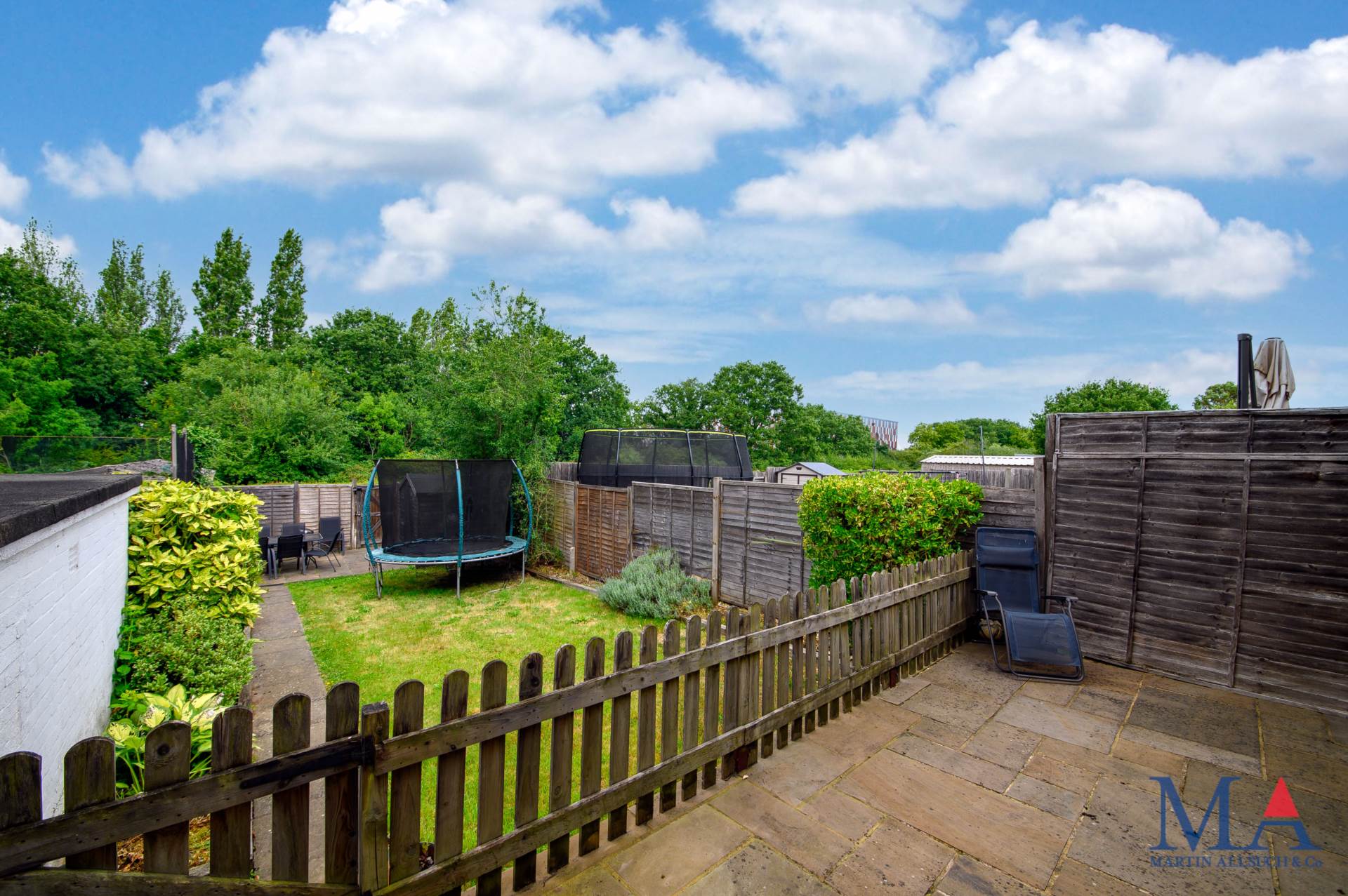 Hillside Avenue, Borehamwood, Image 22