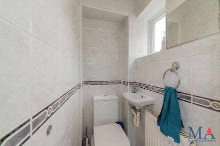 Hillside Avenue, Borehamwood, Image 18