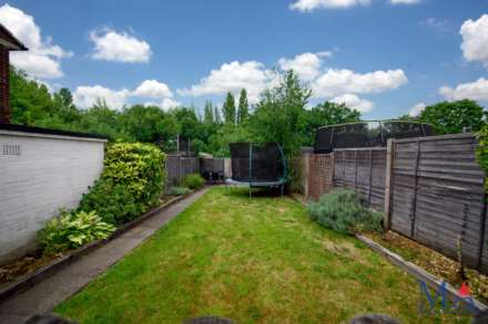 Hillside Avenue, Borehamwood, Image 20