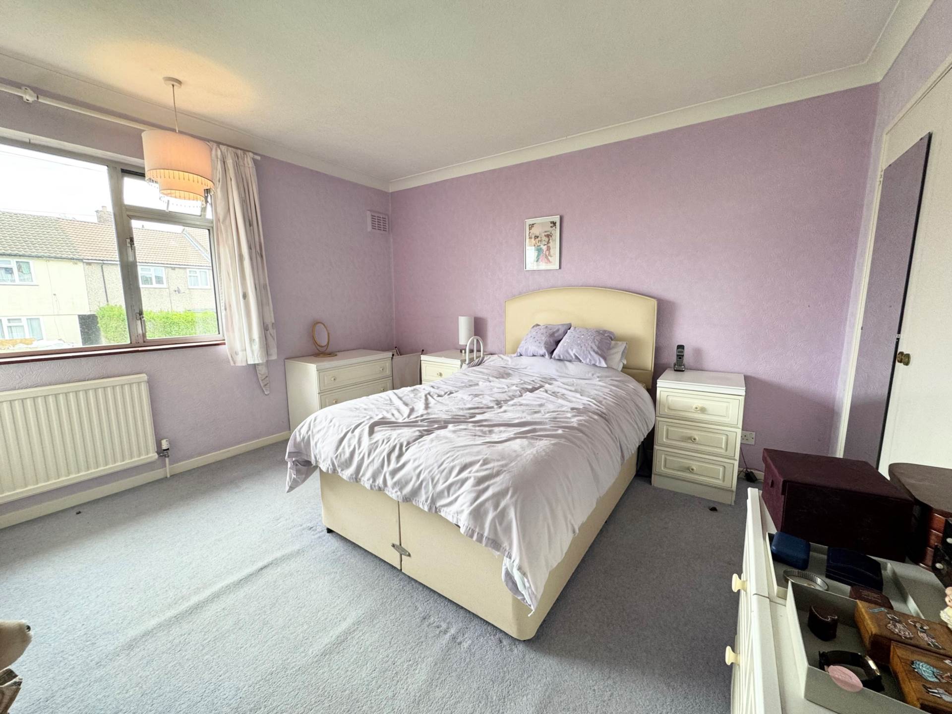 Milton Drive, Borehamwood, Image 12
