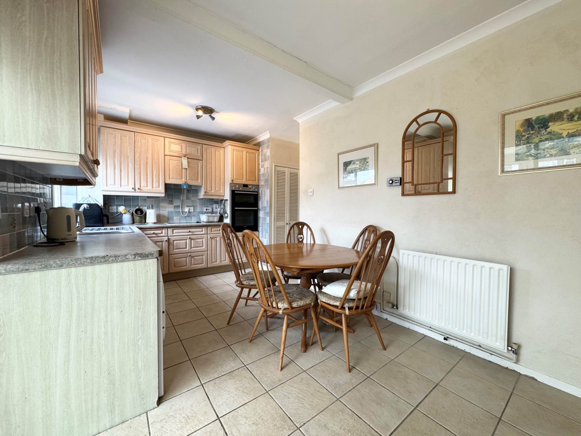 Milton Drive, Borehamwood, Image 8