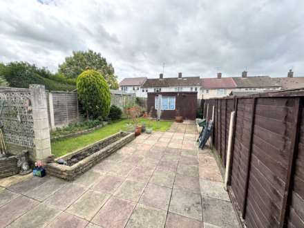 Milton Drive, Borehamwood, Image 10