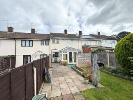 Milton Drive, Borehamwood, Image 11