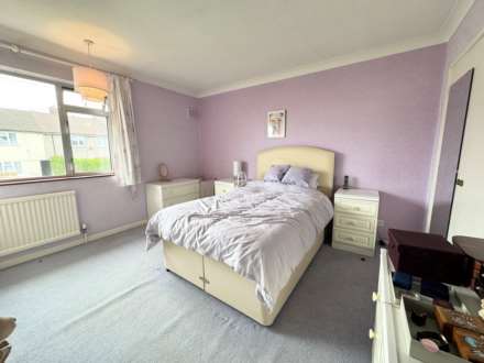 Milton Drive, Borehamwood, Image 12