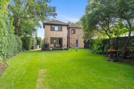 Farm Cottage, Radlett, Image 13