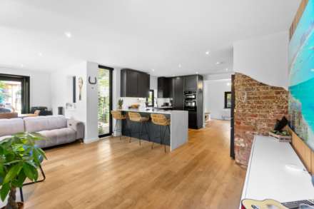 Farm Cottage, Radlett, Image 2