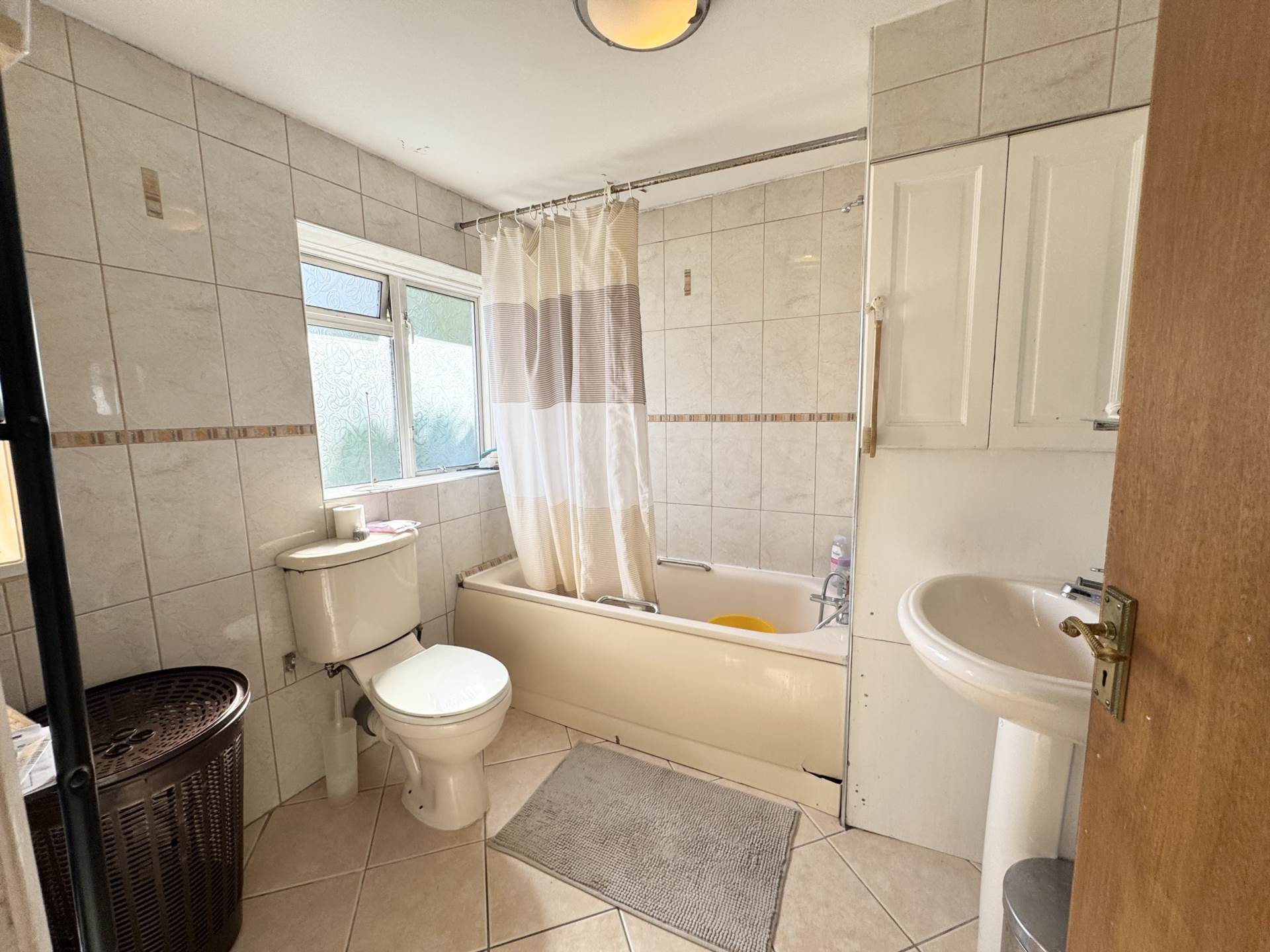 Delius Close, Elstree, Image 10