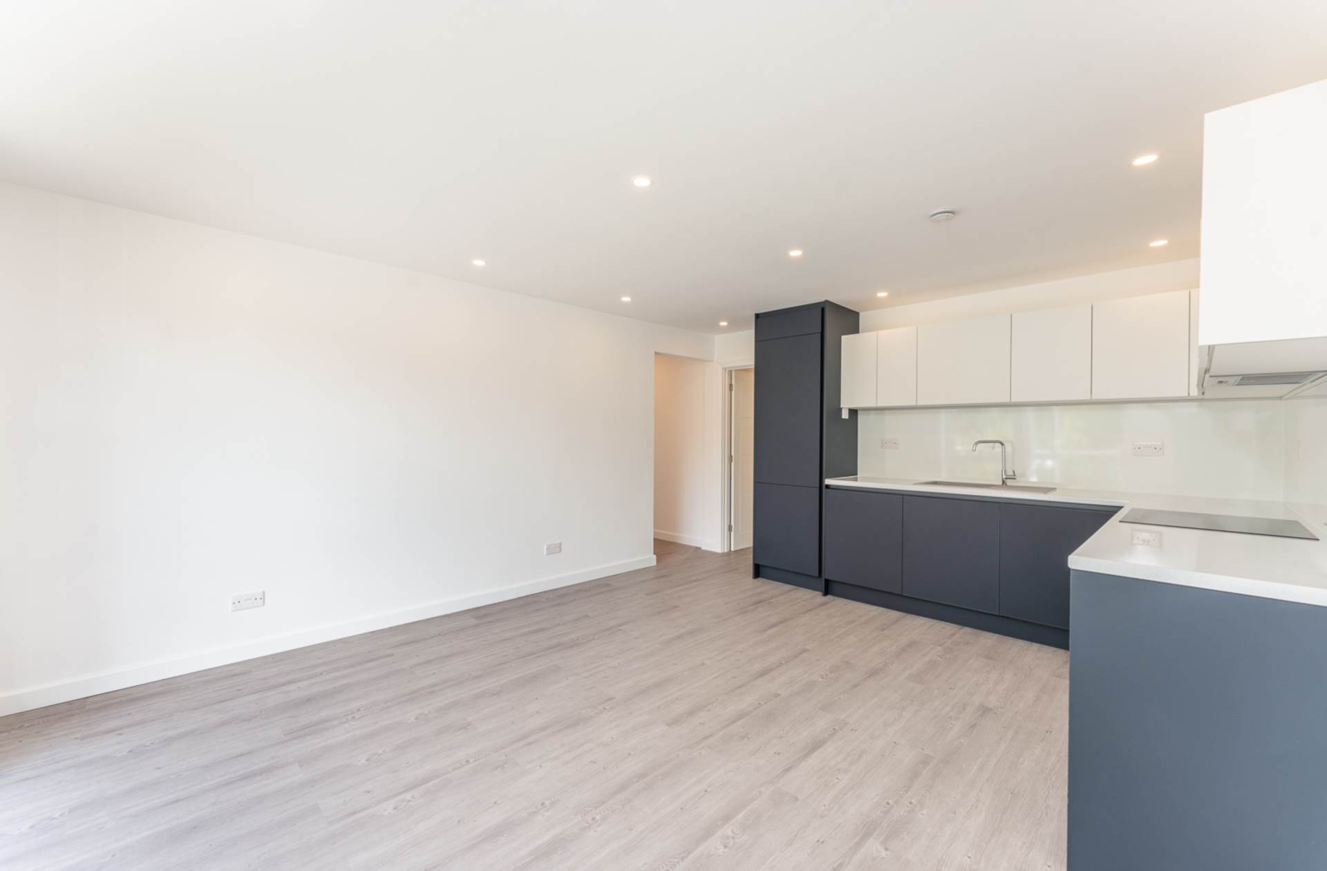 Brook Court, Radlett, Image 4
