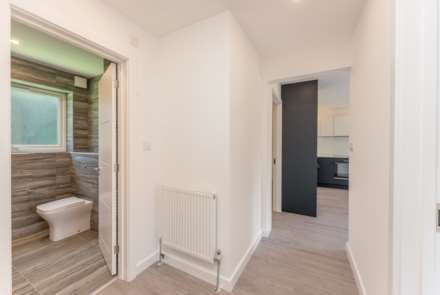 Brook Court, Radlett, Image 12