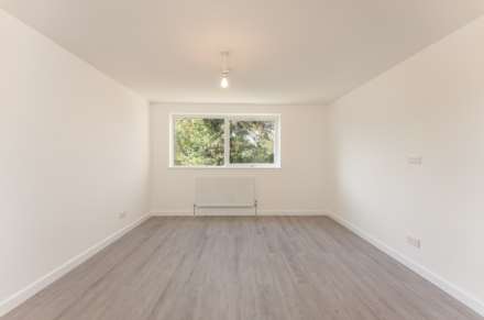 Brook Court, Radlett, Image 5