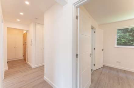 Brook Court, Radlett, Image 8