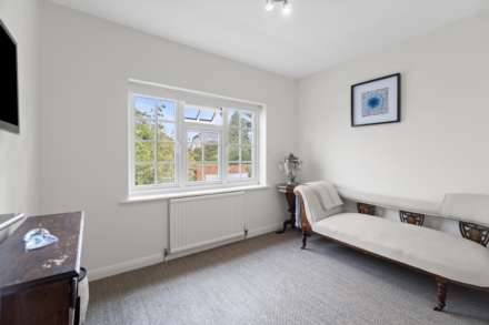 Belmor, Elstree, Image 7