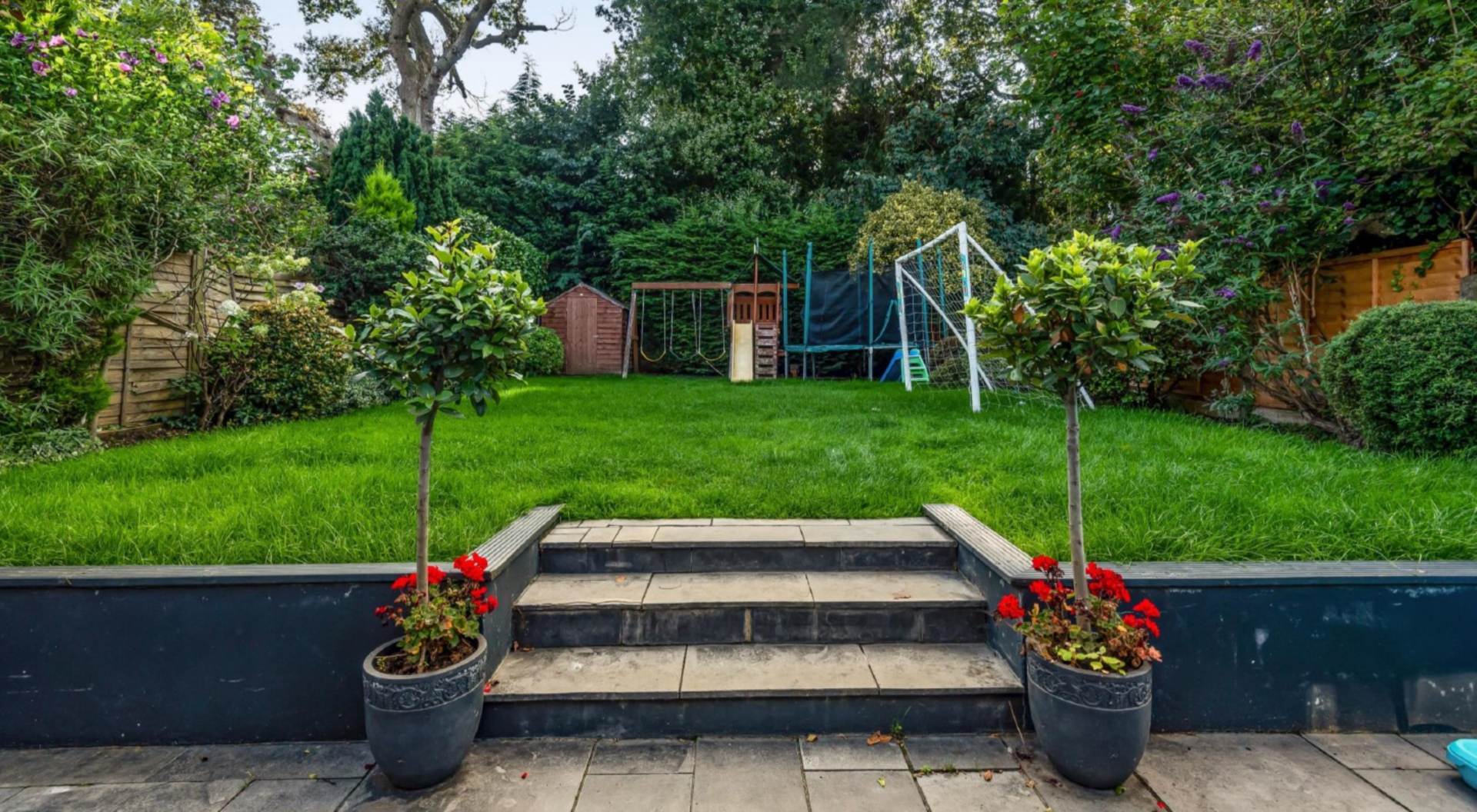 Hartfield Avenue, Elstree, Image 9