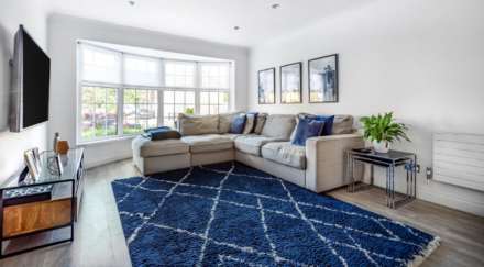 Hartfield Avenue, Elstree, Image 1