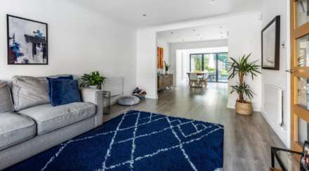 Hartfield Avenue, Elstree, Image 2