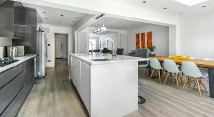 Hartfield Avenue, Elstree, Image 5