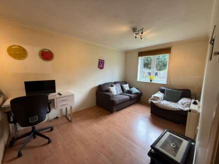 Lion Court, Borehamwood, Image 2