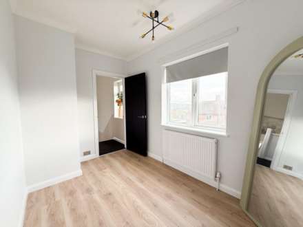 Holmewood Crescent, Nottingham, Image 13