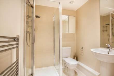 Owen Court, Grade Close, Elstree, Image 14