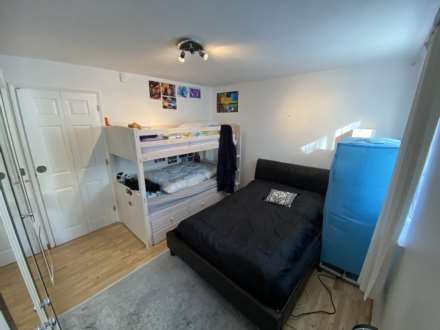 Scotswell Drive, Colindale, Image 4