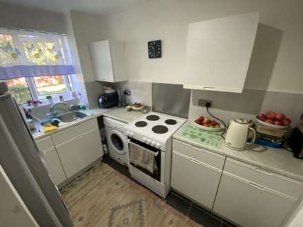 Scotswell Drive, Colindale, Image 5