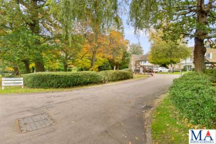 Deacons Heights, Elstree, Image 12