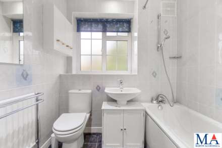 Deacons Heights, Elstree, Image 14