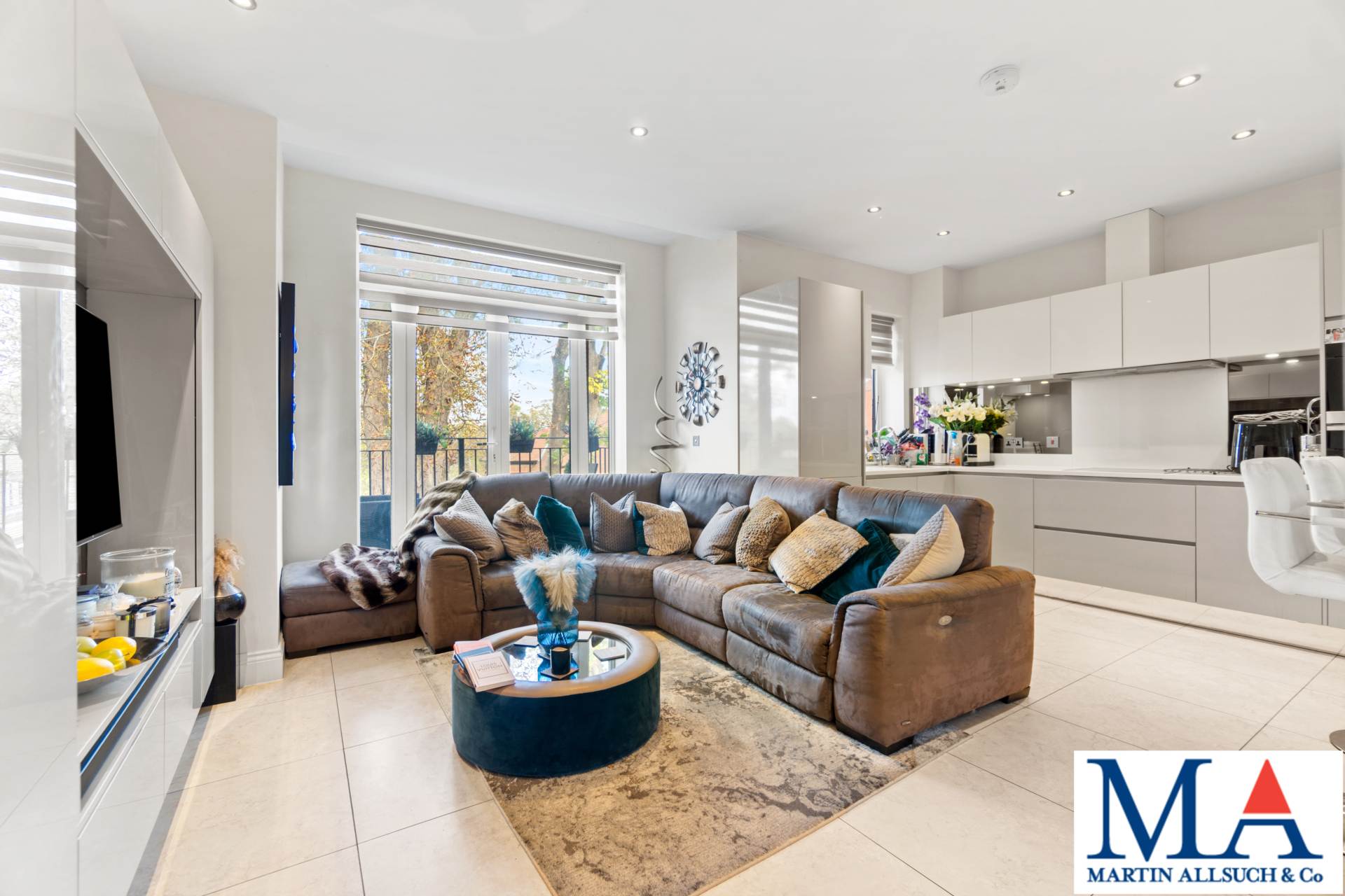 Marlborough Drive, Bushey, Image 9