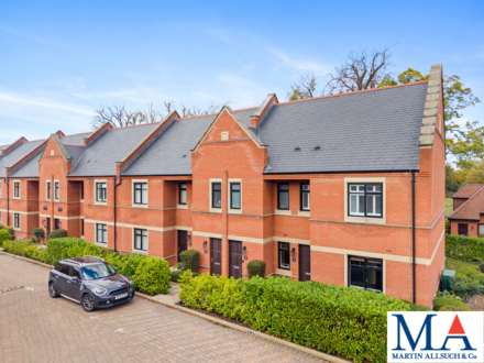 Marlborough Drive, Bushey