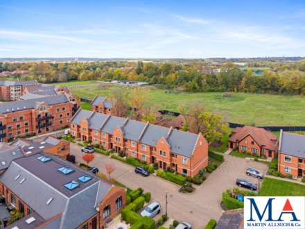Marlborough Drive, Bushey, Image 2