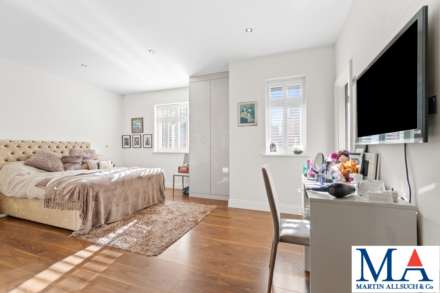Marlborough Drive, Bushey, Image 5